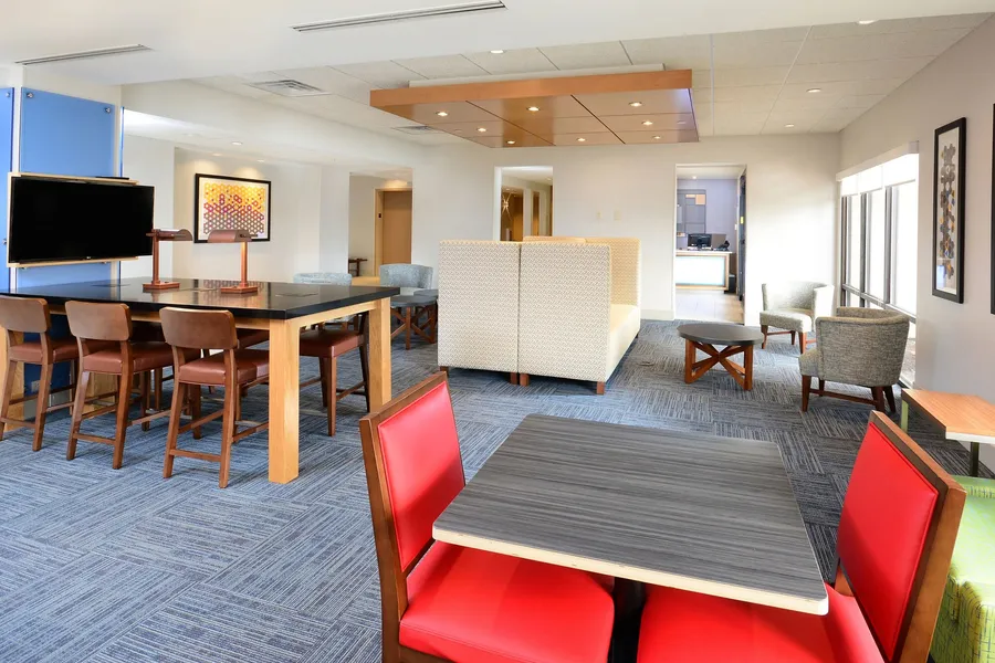Holiday Inn Express & Suites Raleigh Durham Airport at RTP by IHG hotel detail image 6