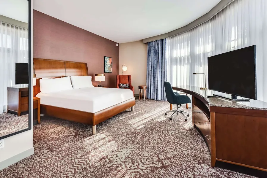 Hilton Garden Inn Alexandria Old Town National Harbor hotel detail image 6