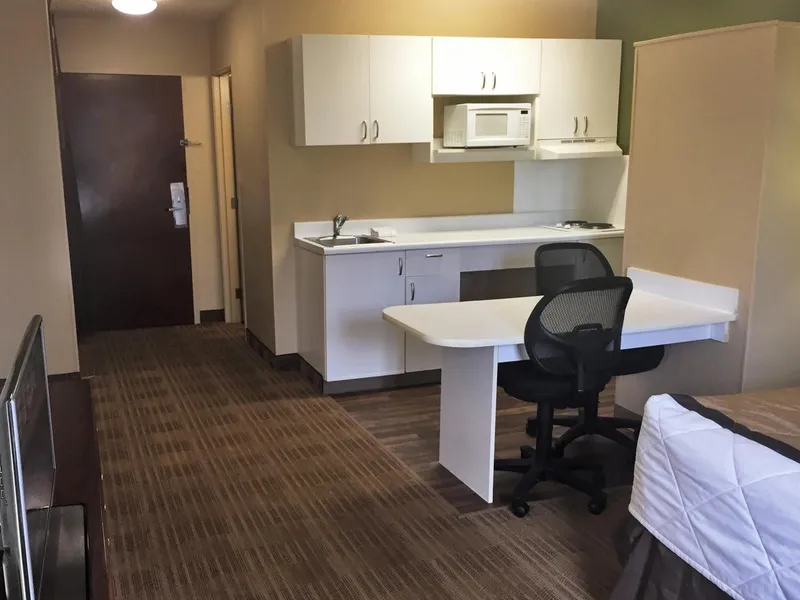 Extended Stay America Suites Kansas City Airport hotel detail image 6