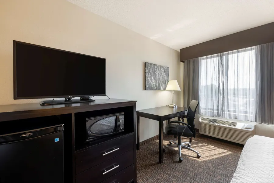 Best Western Plus Omaha Airport Inn hotel detail image 6