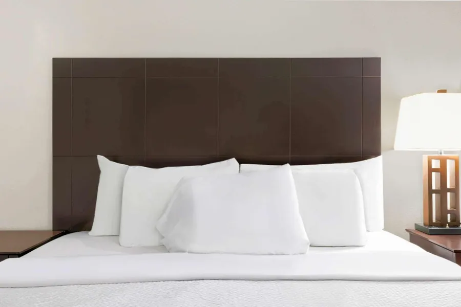Studio 6 Pleasanton, TX hotel detail image 6