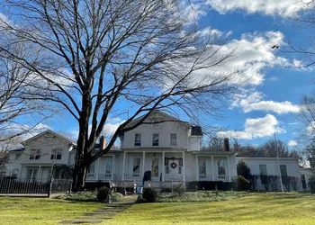 Old Lyme Inn hotel thumbnail 5