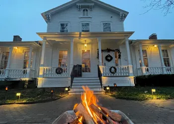 Old Lyme Inn hotel thumbnail 6