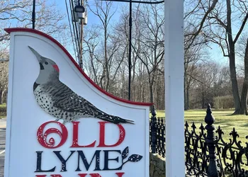 Old Lyme Inn hotel thumbnail 8
