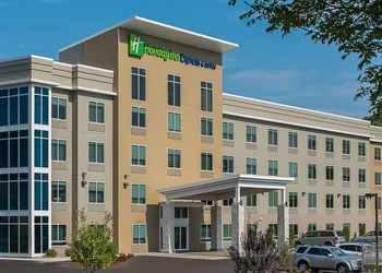 Holiday Inn Express & Suites Norwood-Boston Area by IHG hotel thumbnail 2