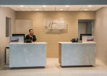 Holiday Inn Express & Suites Norwood-Boston Area by IHG hotel thumbnail 6