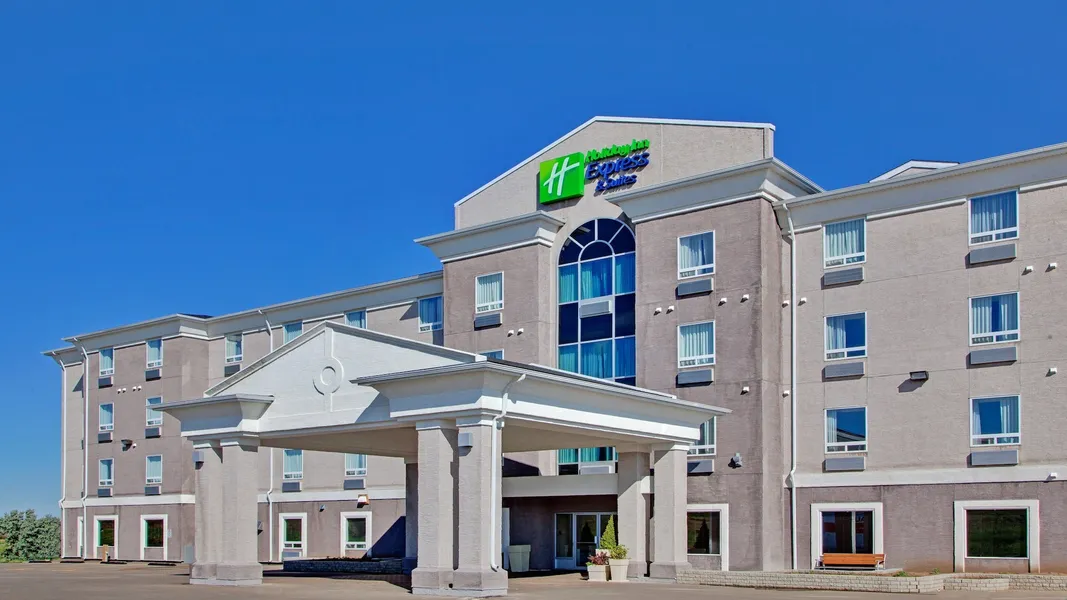 Holiday Inn Express Hotel & Suites SWIFT CURRENT by IHG hotel detail image 2
