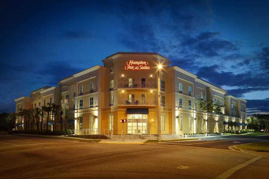 Hampton Inn & Suites Vero Beach Downtown hotel detail image 2