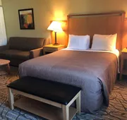 Aviator Suites Hotel by Aspen Hotels hotel detail image 7