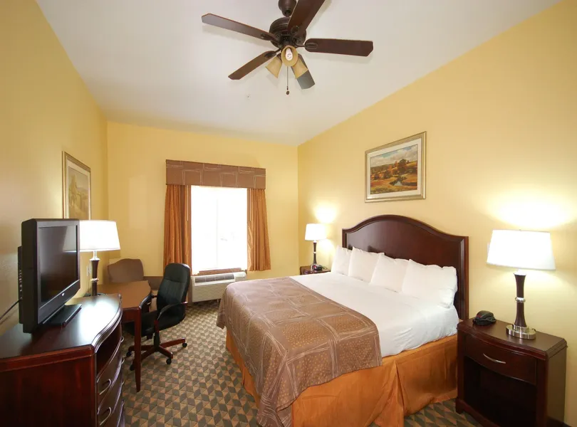 Best Western Plus Manvel Inn & Suites hotel detail image 2