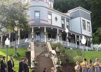 Mont Rest Inn hotel thumbnail 2