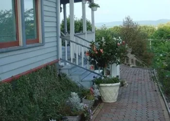 Mont Rest Inn hotel thumbnail 6