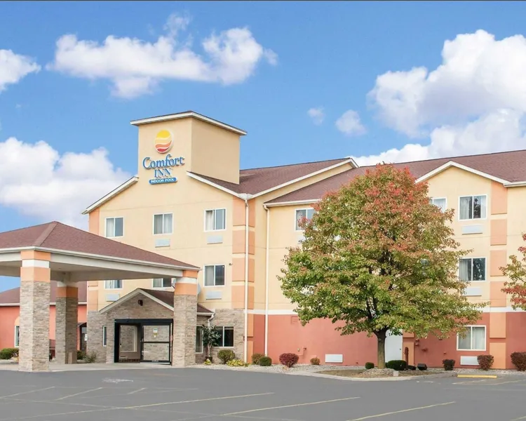 Comfort Inn Warren I-69 hotel detail image 6