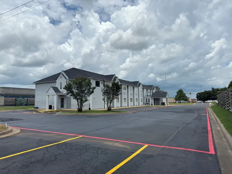 Americas Best Value Inn & Suites Ada hotel detail image 6