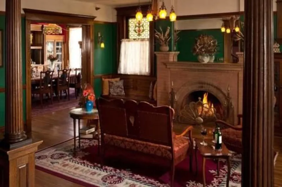 Old Rittenhouse Inn hotel detail image 6