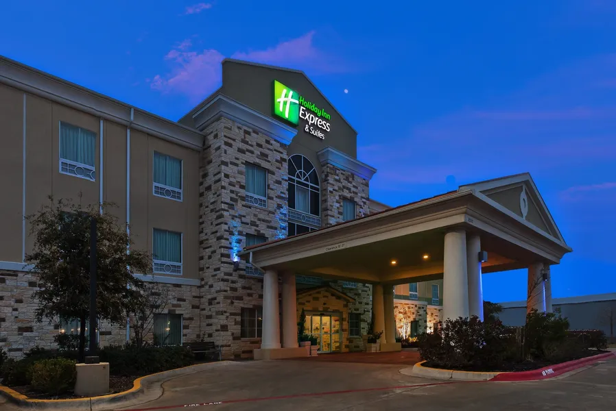 Holiday Inn Express Hotel & Suites Brady by IHG hotel detail image 2