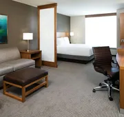 Hyatt Place Kansas City/Lenexa City Center hotel detail image 7