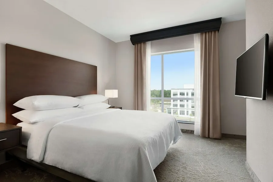 Embassy Suites by Hilton Charlotte Ayrsley hotel detail image 6