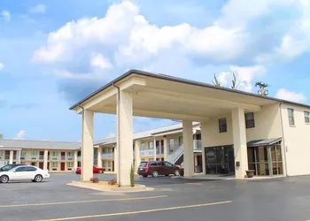 American Inn hotel thumbnail 7