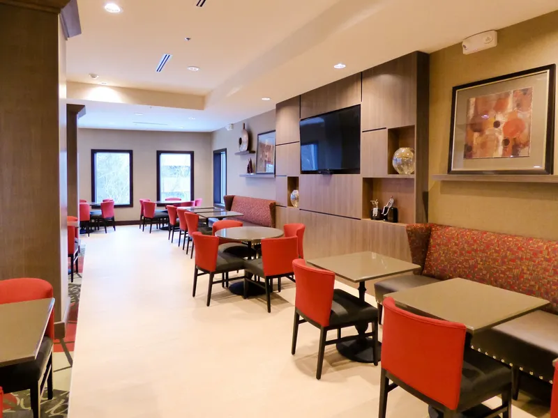 Holiday Inn Express & Suites Plymouth - Ann Arbor Area by IHG hotel detail image 2