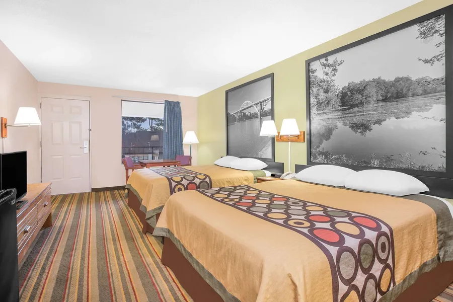 Super 8 by Wyndham Eufaula hotel detail image 6