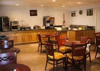 Ambassador Inn Alhambra hotel thumbnail 8
