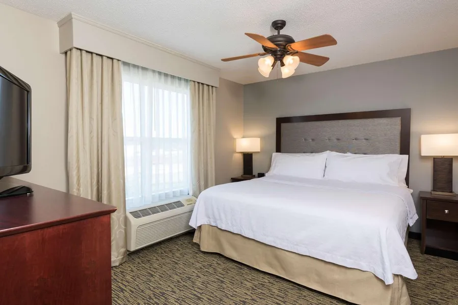 Homewood Suites by Hilton Indianapolis Northwest hotel detail image 2
