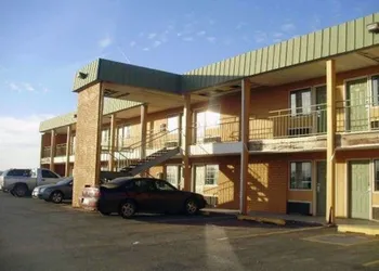 Econo Lodge Elk City hotel thumbnail 2
