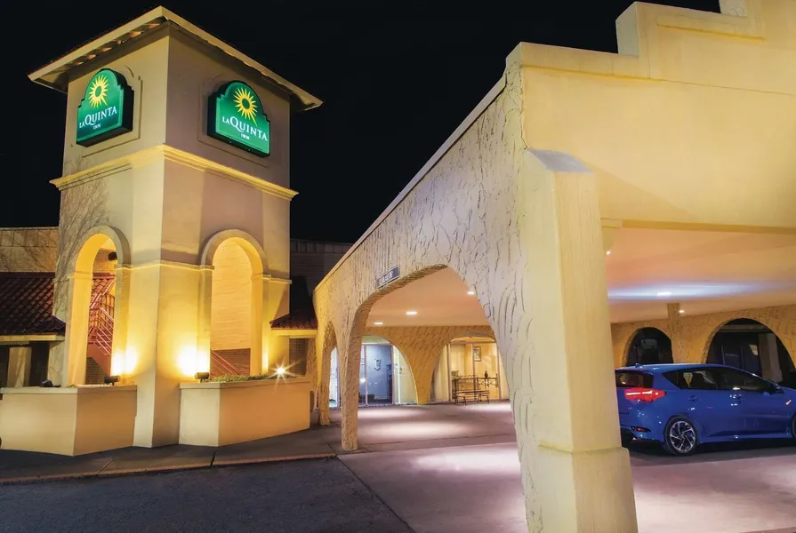 Days Inn by Wyndham Del Rio hotel detail image 2