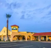 Days Inn by Wyndham Del Rio hotel detail image 3