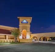 Days Inn by Wyndham Del Rio hotel detail image 7