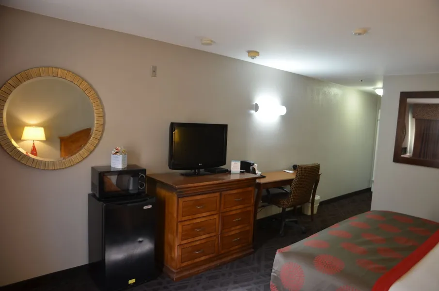 Ramada by Wyndham Barstow hotel detail image 6