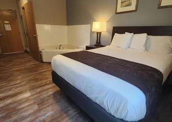 Put-In-Bay Resort and Conference Center hotel thumbnail 3
