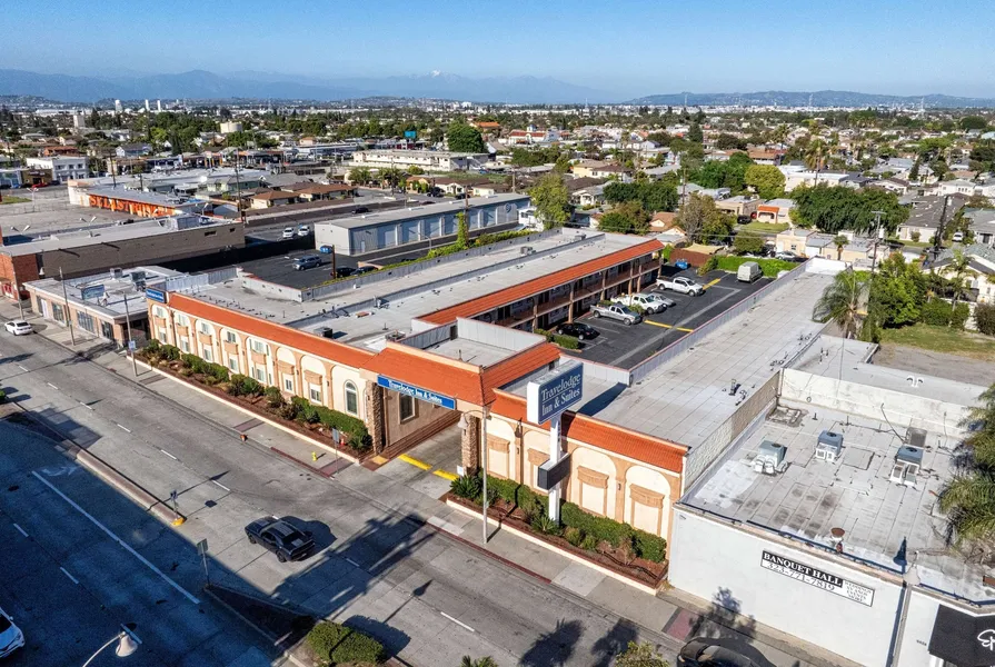 Travelodge Inn & Suites by Wyndham Bell Los Angeles Area hotel detail image 2