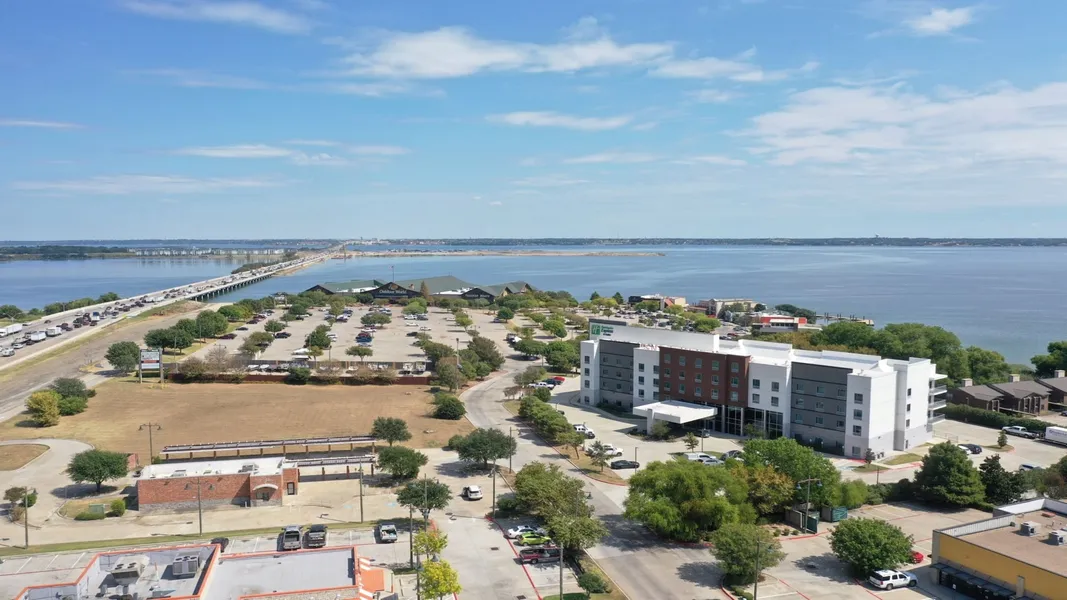 Holiday Inn Express & Suites Garland E - Lake Hubbard I30 by IHG hotel detail image 2