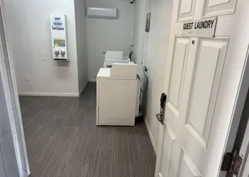 Motel 6 Englewood FL hotel thumbnail 6