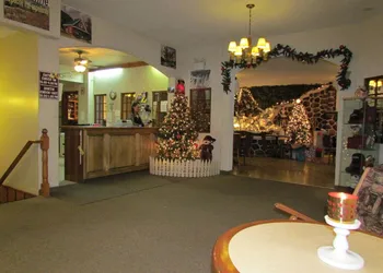 L Auberge et restaurant La Glacière hotel thumbnail 7