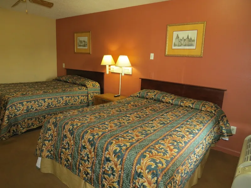 First Western Inn Caseyville hotel detail image 6
