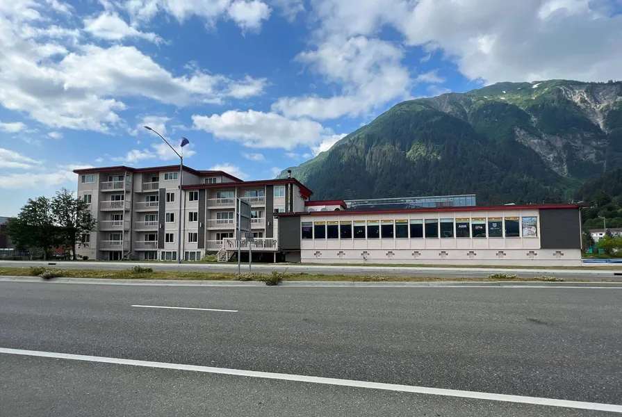 Ramada by Wyndham Juneau hotel detail image 2