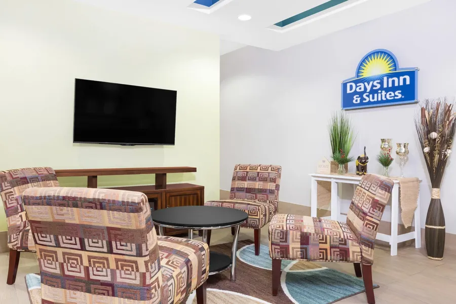 Days Inn & Suites by Wyndham Madisonville hotel detail image 2