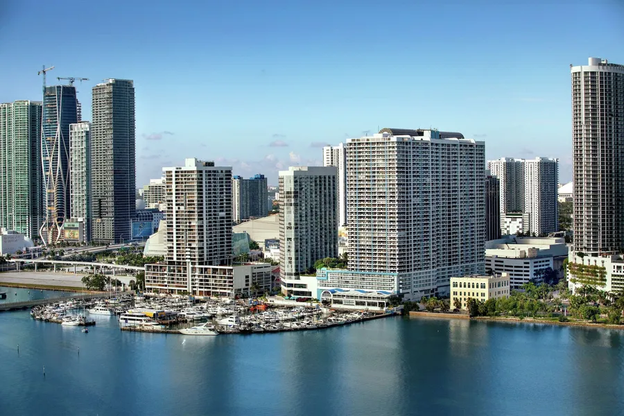 DoubleTree by Hilton Grand Hotel Biscayne Bay hotel detail image 2