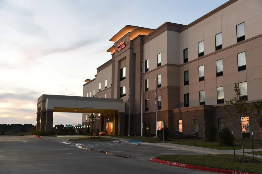 Hampton Inn & Suites Huntsville hotel detail image 2