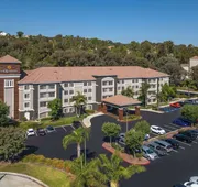 La Quinta Inn & Suites by Wyndham Santa Clarita - Valencia hotel detail image 3