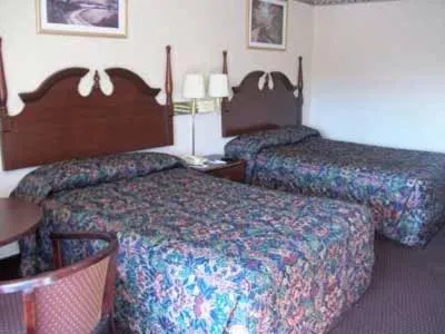 Red Carpet Inn & Suites hotel detail image 2