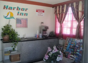 Harbor Inn hotel thumbnail 2