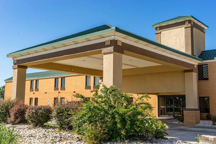 Quality Inn Whiteville North hotel detail image 6