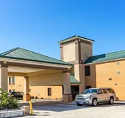Quality Inn Whiteville North hotel detail image 7