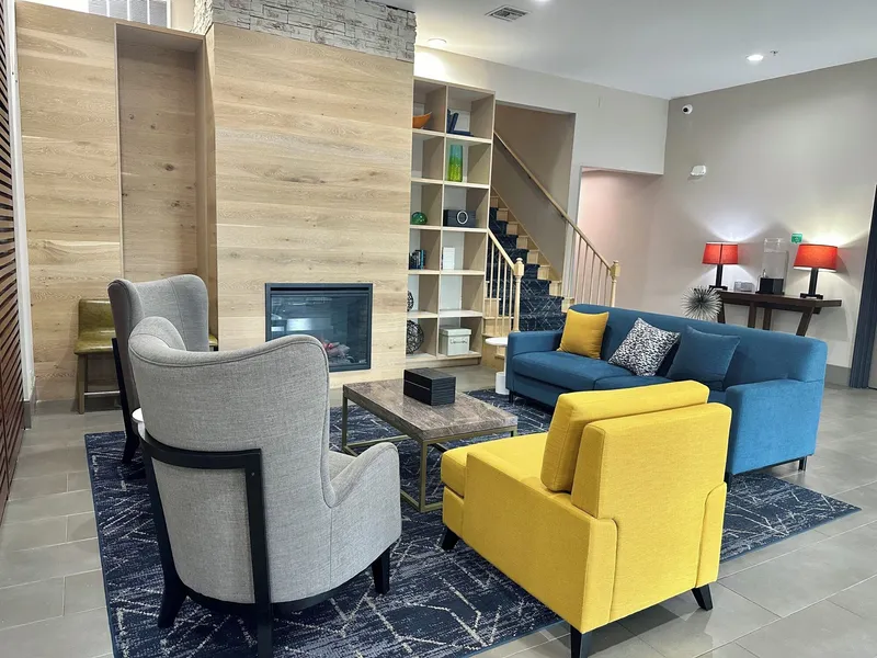 Comfort Inn & Suites Cartersville - Emerson Lake Point hotel detail image 2