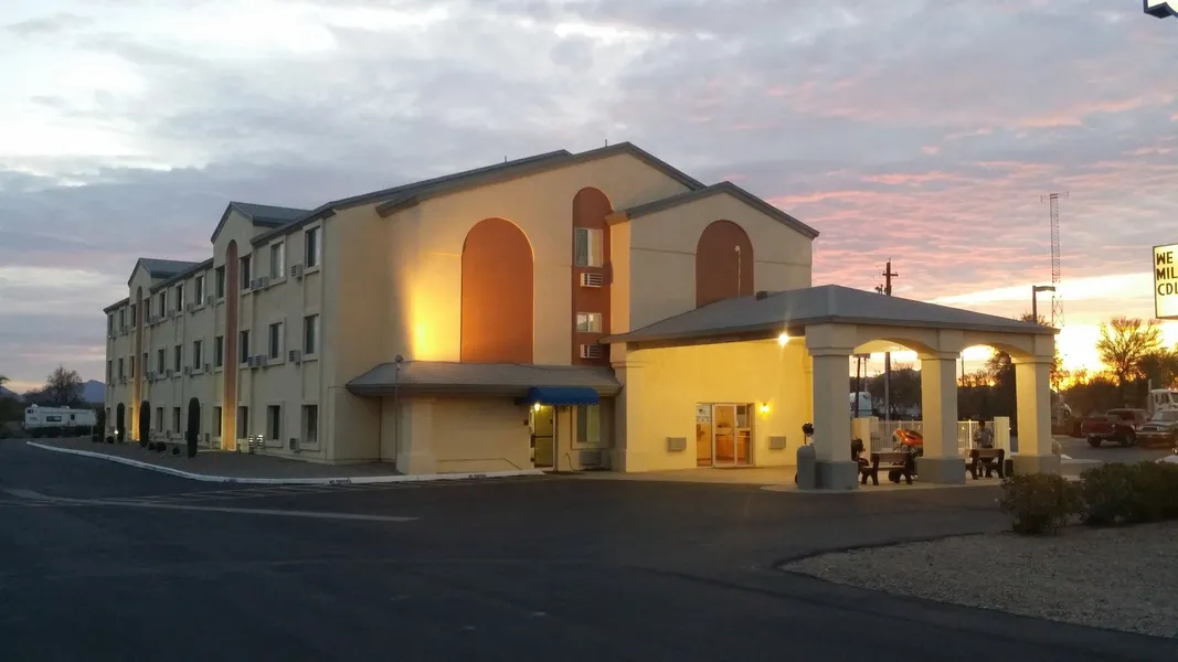 Americas Choice Inn And Suites hotel detail image 2