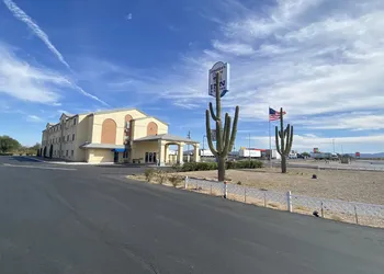 Americas Choice Inn And Suites hotel thumbnail 4